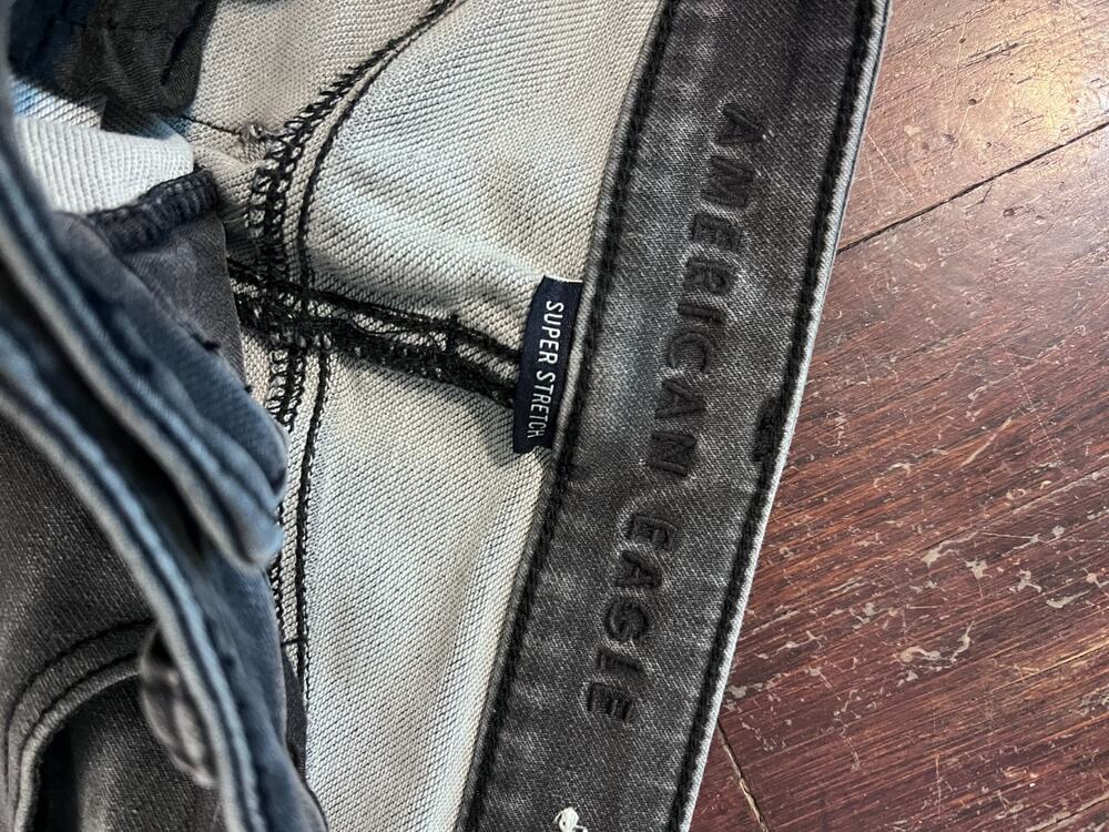 American Eagle Super Stretch Skinny Jeans Womens 4 Regular Gray Wash Modern Casu - Picture 3 of 6